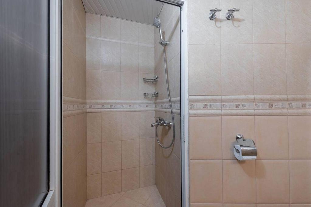Vazov Residence , two bedroom top centre apartment Varna Buitenkant foto