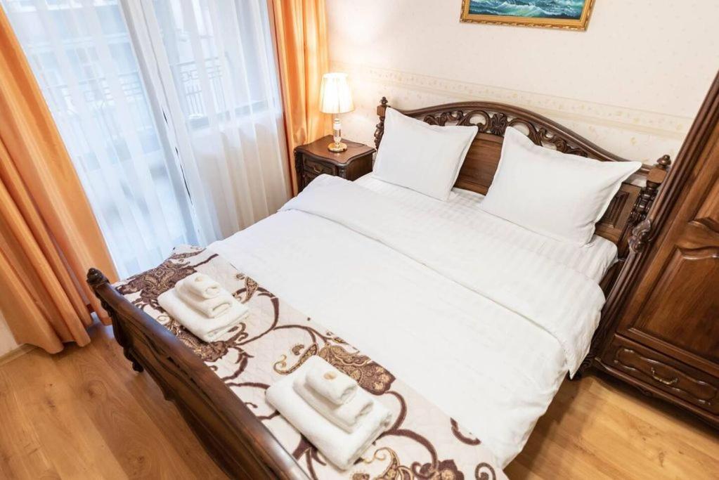 Vazov Residence , two bedroom top centre apartment Varna Buitenkant foto
